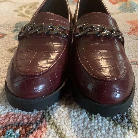 Sugar Chunk Croc Loafers - Picture 6 of 12